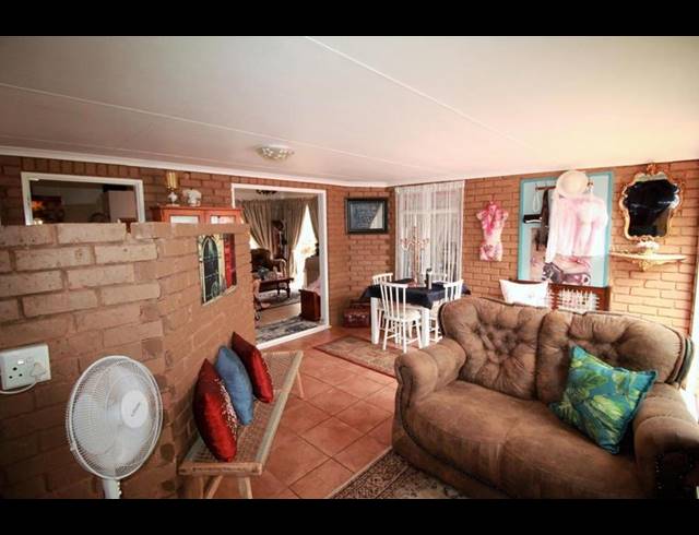 1 BEDROOM HOUSE FOR SALE IN CLARINA